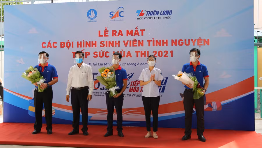 Ra mắt Ban tổ chức chương trình Tiếp sức mùa thi năm 2021.