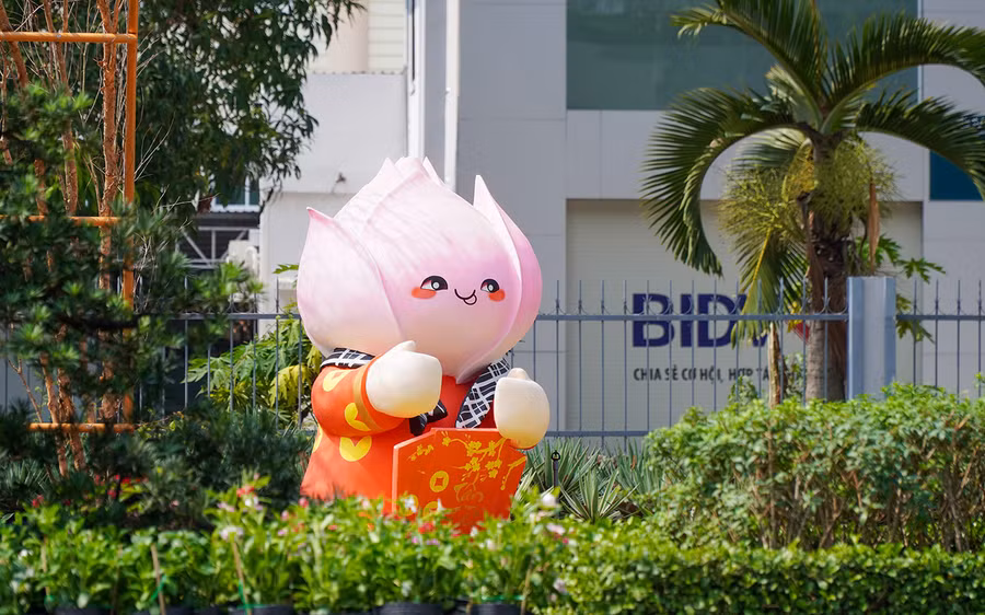 Biểu tượng bé Sen điểm nhấn của Đất Sen Hồng.