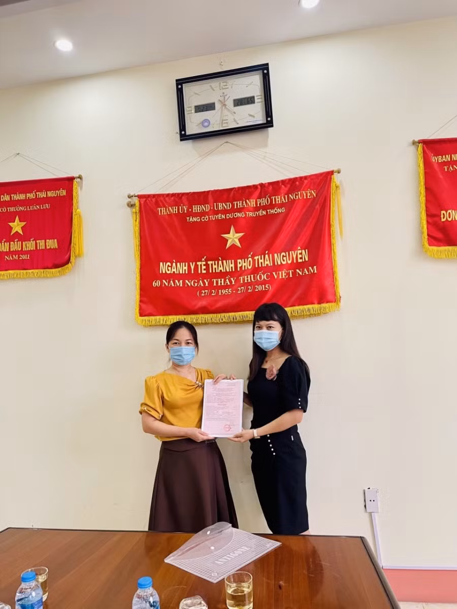 DANKO GROUP: Trao tặng xe cứu thương cho trung tâm y tế TP. Thái Nguyên ảnh 2