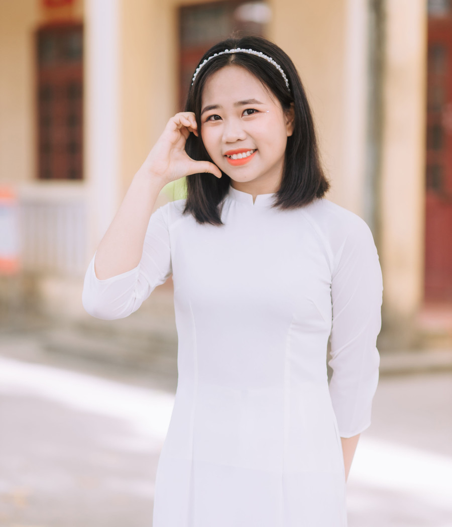 Nữ sinh Phạm Thị Quỳnh Mai, lớp trưởng 12A3, trúng tuyển vào Trường Đại học Y Dược Thái Bình. Nữ sinh Phạm Thị Quỳnh Mai, lớp trưởng 12A3, trúng tuyển vào Trường Đại học Y Dược Thái Bình.