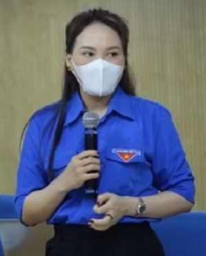 Diễn viên Bảo Thanh đóng góp ý kiến xây dựng dự thảo Báo cáo chính trị Đại hội Đoàn toàn quốc lần thứ XII.