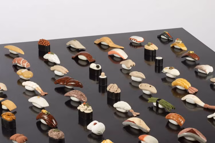 Độc lạ món Sushi được làm bằng đá khiến người xem ngỡ như thật ảnh 4