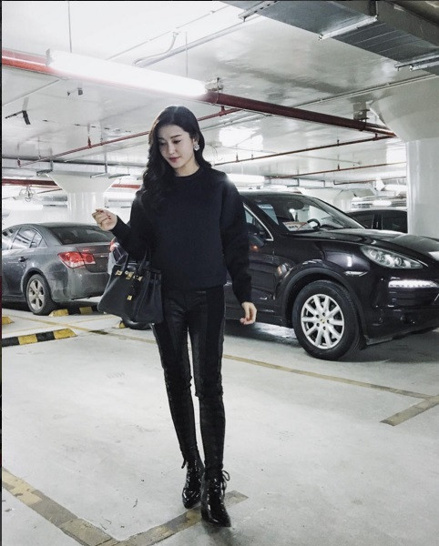 choang ngop truoc tu do tien ty cua a hau huyen my - 10