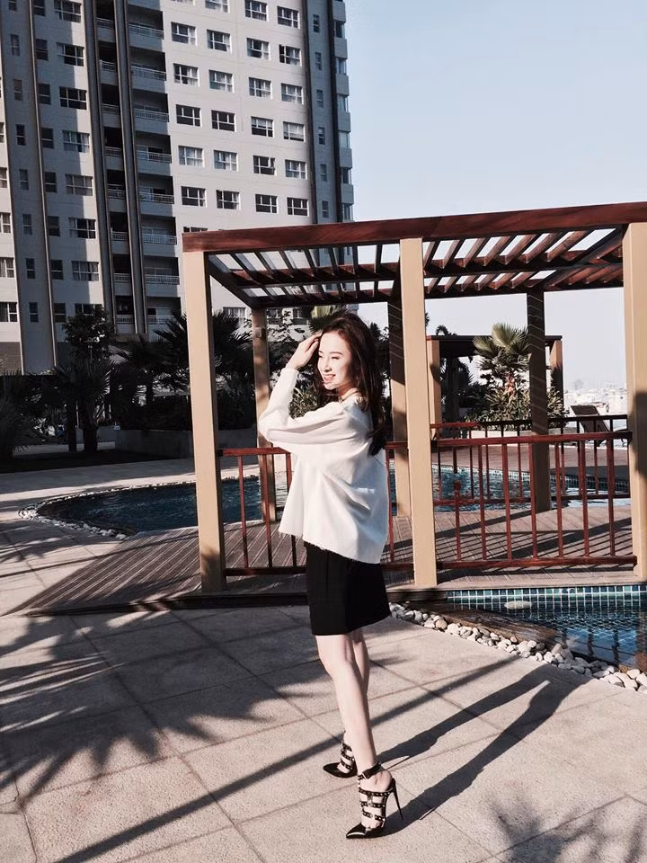 angela phuong trinh van sanh dieu voi tui xach 700 ngan dong - 2