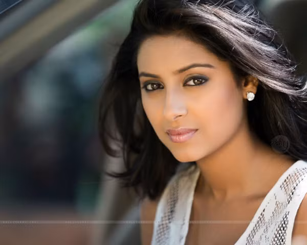 Pratyusha Banerjee Anandi trong Cô dâu 8 tuổi