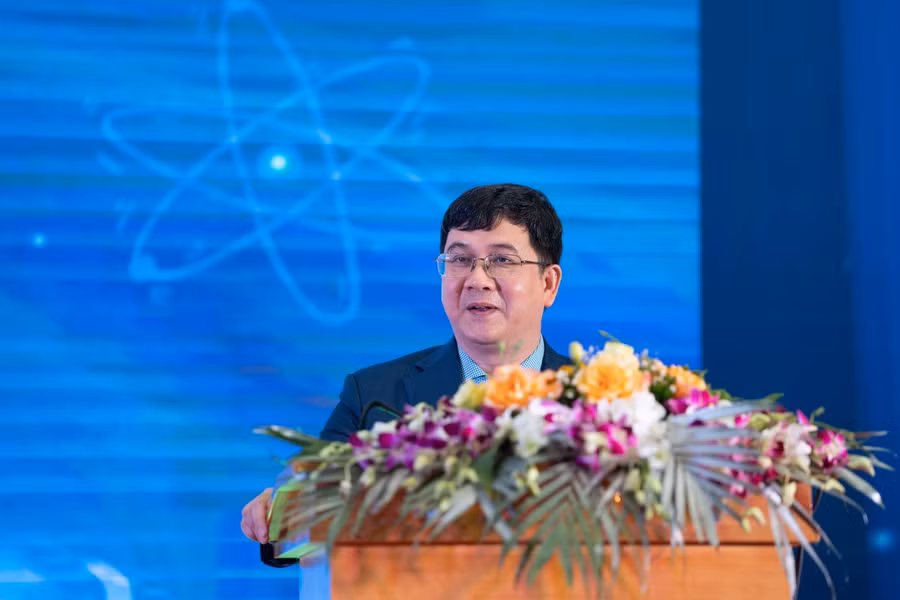 GS.TS Phạm Thành Huy, Hiệu trưởng Trường ĐH Phenikaa phát biểu tại lễ bế mạc.