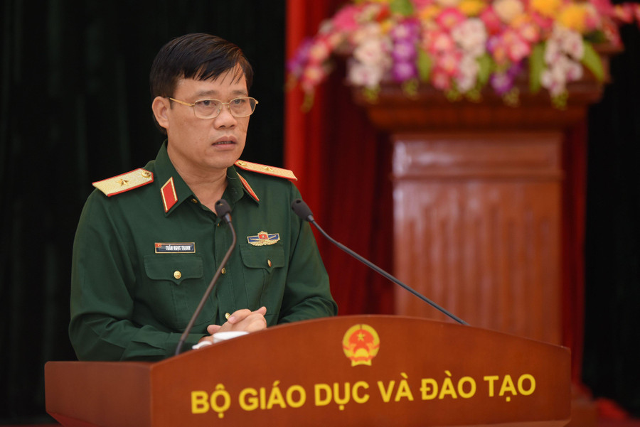 Thiếu tướng Trần Ngọc Thanh phát biểu tại buổi lễ. Thiếu tướng Trần Ngọc Thanh phát biểu tại buổi lễ.