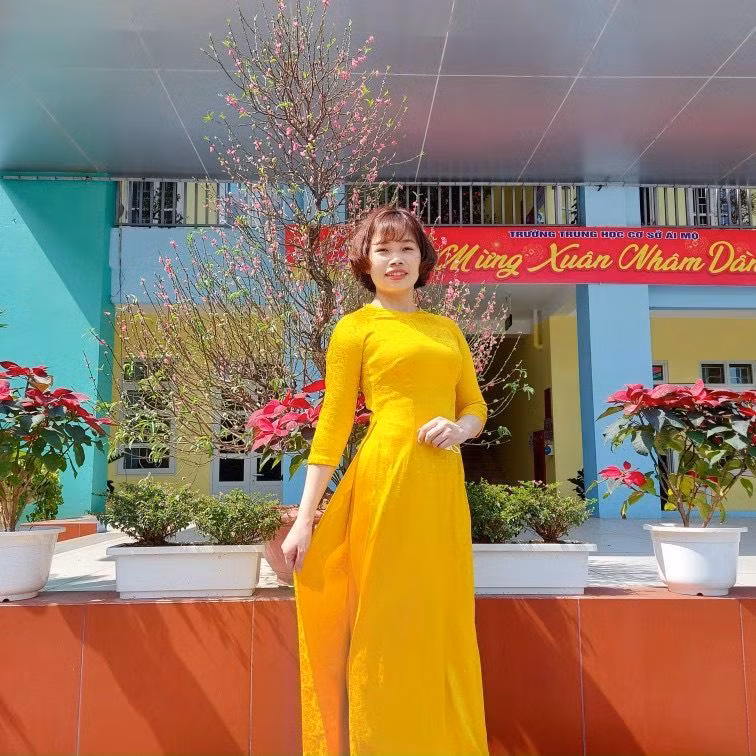 Cô Vũ Thị Trang.