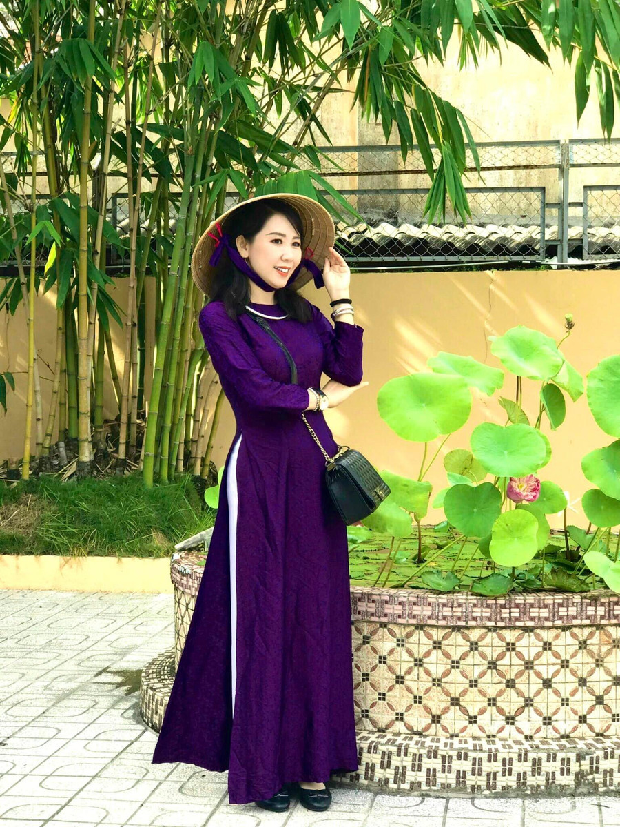 Cô Phan Minh Thùy, Trường THPT Chuyên Tiền Giang. Cô Phan Minh Thùy, Trường THPT Chuyên Tiền Giang.