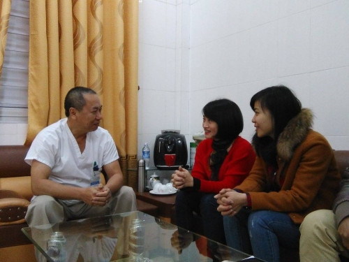 Xúc động câu chuyện vị bác sỹ ghép tạng hàng đầu và quả mít - Ảnh 1