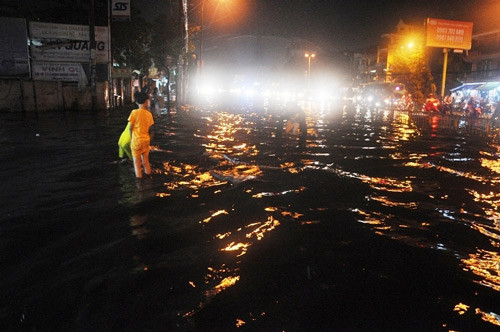 ngập, sài gòn, mưa lớn ngập, sài gòn, mưa lớn