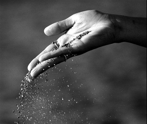 Buông xả để phiền não trôi đi, bình an trở lại với cuộc sống - Ảnh 2 Buông xả để phiền não trôi đi, bình an trở lại với cuộc sống - Ảnh 2