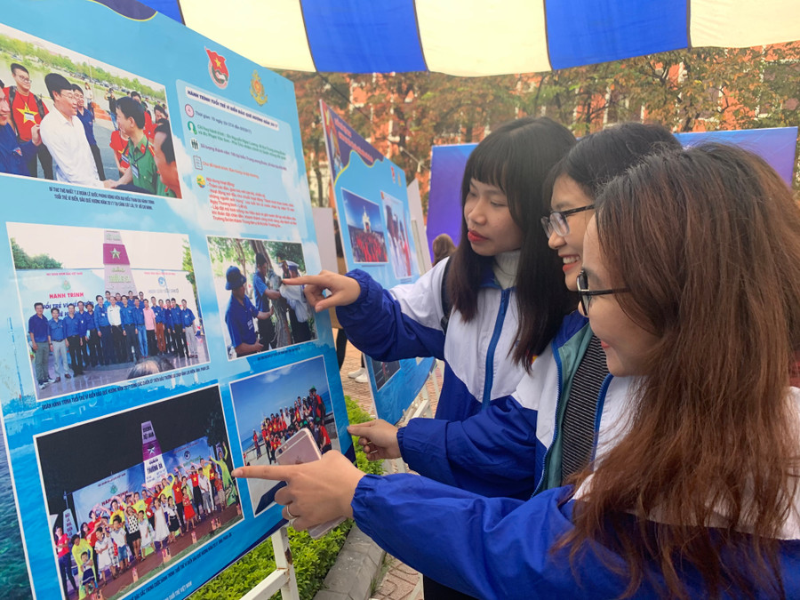 “Ngày hội sinh viên Thủ đô sáng tạo lần thứ II năm 2020” thu hút nhiều sinh viên tham gia . “Ngày hội sinh viên Thủ đô sáng tạo lần thứ II năm 2020” thu hút nhiều sinh viên tham gia .