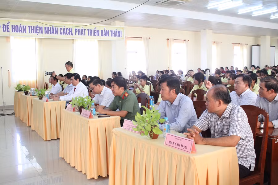 Quang cảnh lễ xuất quân.