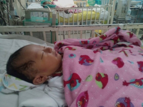 Tâm sự đẫm nước mắt của ông bố trẻ có con mới chào đời đã nứt sọ não - Ảnh 1