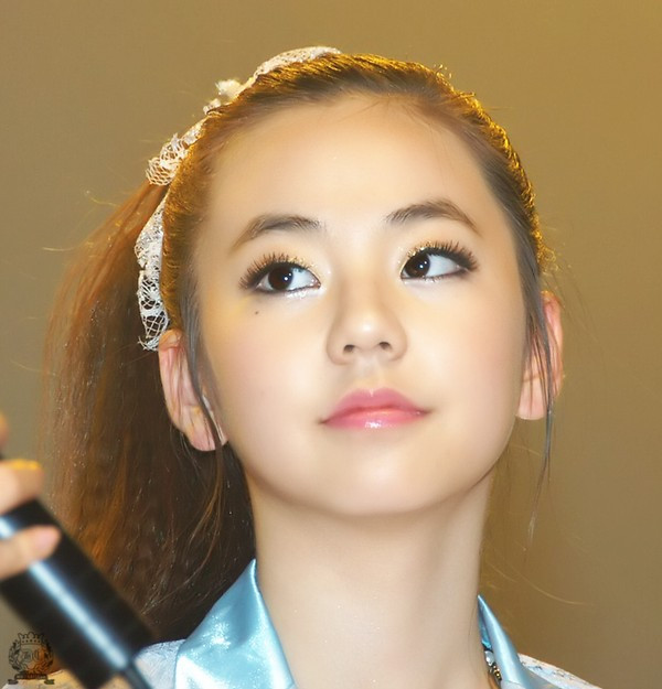 f0099116_4be4d69fdd2db11-fdfdd