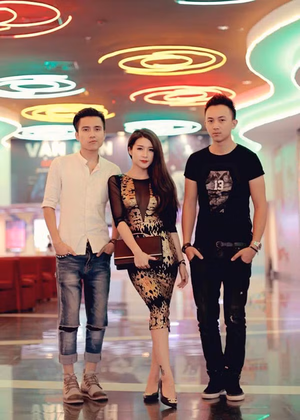 Thậm chí, Anh Vũ còn hạn chế chia sẻ ảnh vợ, con lên trang cá nhân dù thường xuyên cập nhật hình chụp chung với dàn diễn viên Nhật ký Vàng Anh đình đám, một thời.