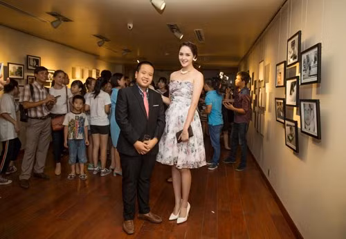 Á hậu Hoàng Anh rạng rỡ gặp 