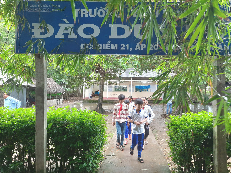 Một điểm lẻ trường tiểu học tại huyện U Minh (Cà Mau). Ảnh: V. Hữu