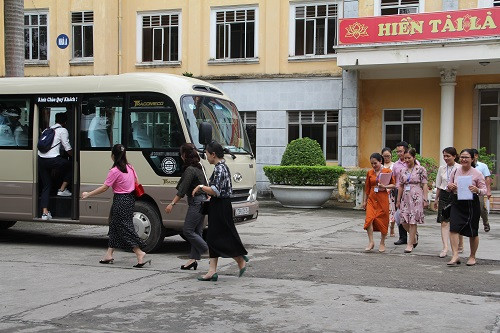 Các cán bộ, giảng viên trường ĐH và GV, cán bộ trường phổ thông tại Tuyên Quang đã nhiều lần phối hợp làm thi nên rất phối hợp "ăn ý" trong công việc