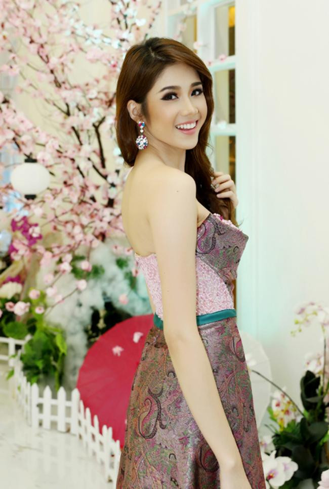 Những người đẹp liên quan tới các chính trị gia Việt hình ảnh 1 nhung nguoi dep lien quan toi cac chinh tri gia viet hinh anh 1