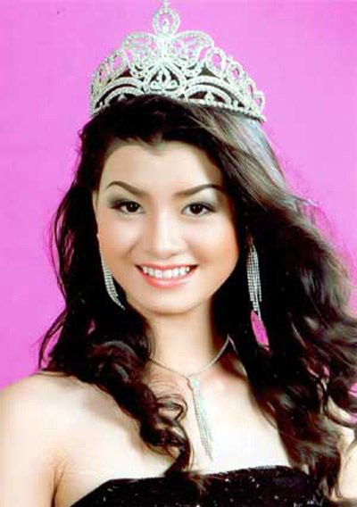 Những người đẹp liên quan tới các chính trị gia Việt hình ảnh 5 nhung nguoi dep lien quan toi cac chinh tri gia viet hinh anh 5