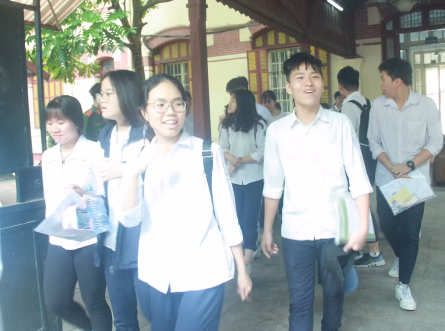 Học sinh thi tốt nghiệp THPT.