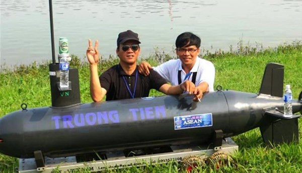 Tàu lặn không người lái đầu tiên mang tên Hoàng Sa ảnh 8 Tàu lặn không người lái đầu tiên mang tên Hoàng Sa ảnh 8
