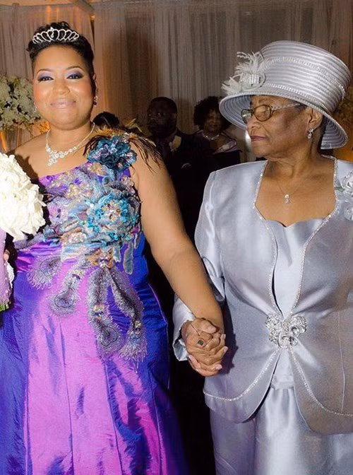 Ky la nguoi phu nu tu ket hon voi chinh minh-Hinh-2