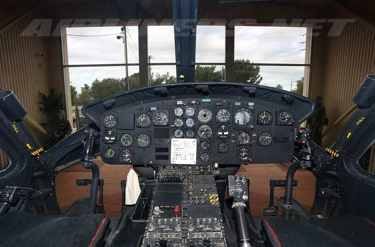 Điều chưa biết về trực thăng UH-1 Việt Nam bị rơi - Hình 6 Dieu chua biet ve truc thang UH-1 Viet Nam bi roi-Hinh-6