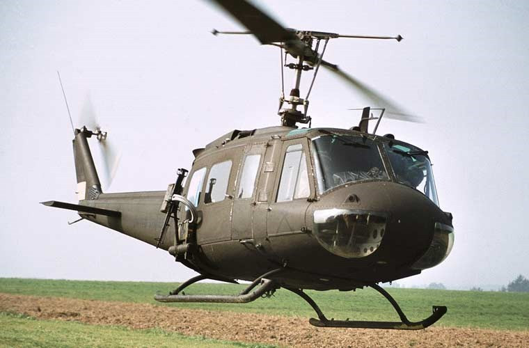 Điều chưa biết về trực thăng UH-1 Việt Nam bị rơi - Hình 5 Dieu chua biet ve truc thang UH-1 Viet Nam bi roi-Hinh-5