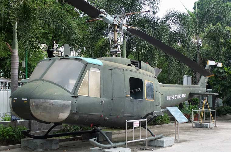 Điều chưa biết về trực thăng UH-1 Việt Nam bị rơi - Hình 9 Dieu chua biet ve truc thang UH-1 Viet Nam bi roi-Hinh-9