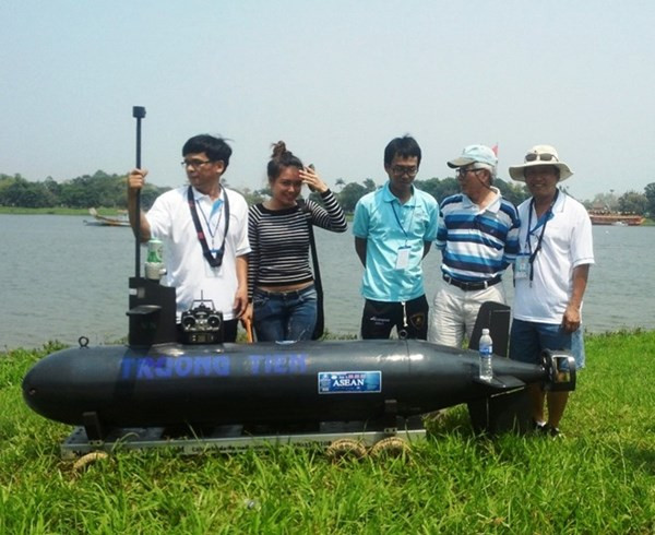 Tàu lặn không người lái đầu tiên mang tên Hoàng Sa ảnh 9 Tàu lặn không người lái đầu tiên mang tên Hoàng Sa ảnh 9