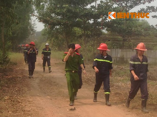 Hiện trường trực thăng UH-1 rơi, 4 chiến sĩ hy sinh - Hình 6 Hien truong truc thang UH-1 roi, 4 chien si hy sinh-Hinh-6