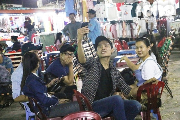 khu-m-thuc-bat-ngan-do-an-vat-tai-cho-dem-sinh-vien-thu-duc-12