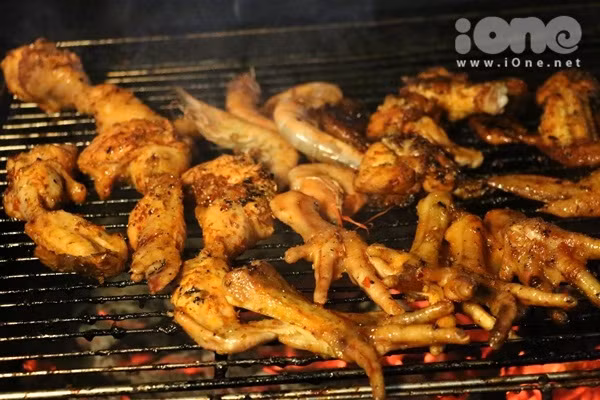 khu-m-thuc-bat-ngan-do-an-vat-tai-cho-dem-sinh-vien-thu-duc-4