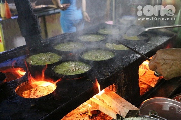 khu-m-thuc-bat-ngan-do-an-vat-tai-cho-dem-sinh-vien-thu-duc-6