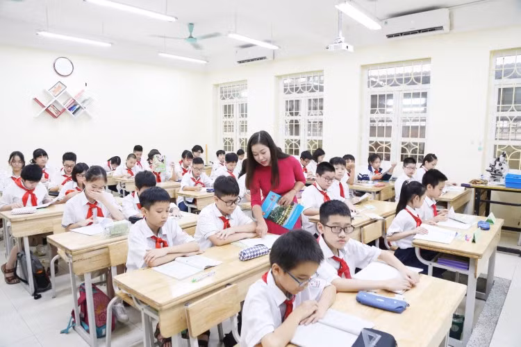 Trong giờ học tại Trường THCS Thăng Long, quận Ba Đình (Hà Nội). Ảnh: Thế Đại