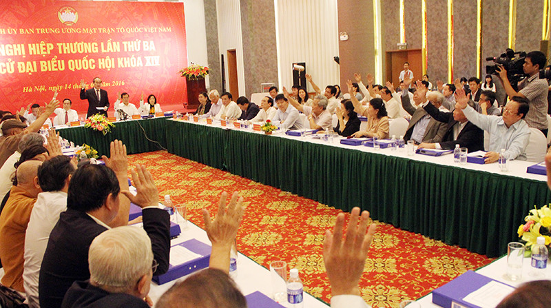 Đa số đại biểu biểu quyết thông qua danh sách 197 ứng cử viên ứng cử đại biểu Quốc hội khóa XIV ở Trung ương Đa số đại biểu biểu quyết thông qua danh sách 197 ứng cử viên ứng cử đại biểu Quốc hội khóa XIV ở Trung ương