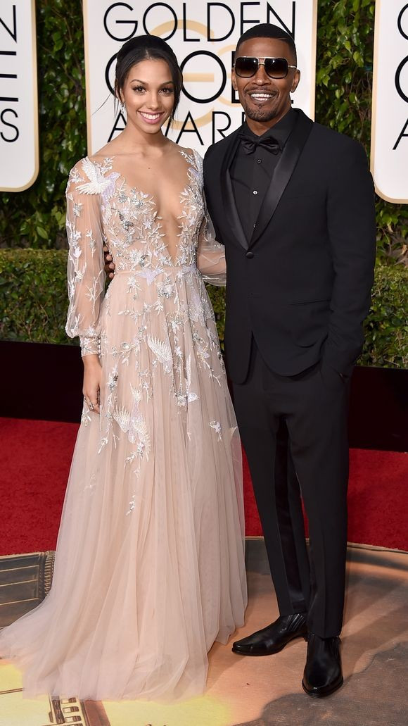 Jamie Foxx và con gái trên thảm đỏ Quả cầu vàng lần thứ 73. Ảnh: AP MC Hoa hậu Hoàn vũ bị chế nhạo ở lễ trao giải Quả cầu vàng