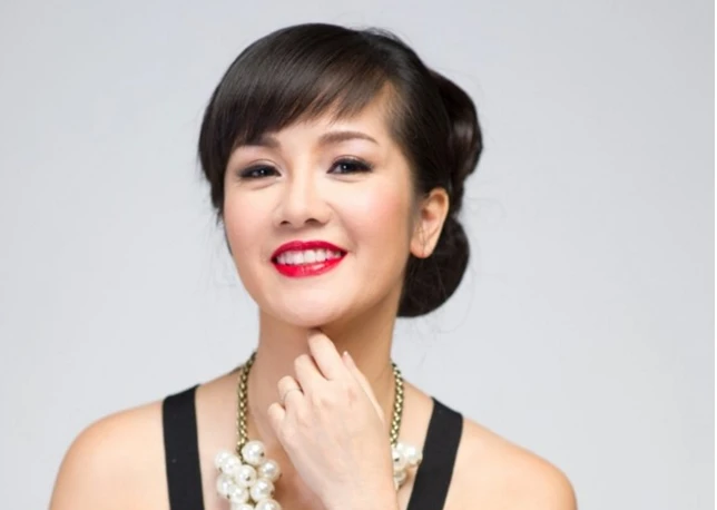 Hồng Nhung ngưỡng mộ khả năng "trấn át" sân khấu của Mỹ Linh