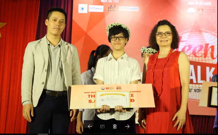 Tìm ra thí sinh “diễn thuyết siêu đẳng” bằng tiếng Anh ảnh 11