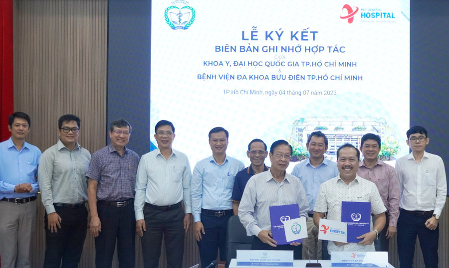 Lễ ký kết biên bản ghi nhớ hợp tác giữa Khoa Y và Bệnh viện đa khoa Bưu Điện. Lễ ký kết biên bản ghi nhớ hợp tác giữa Khoa Y và Bệnh viện đa khoa Bưu Điện.