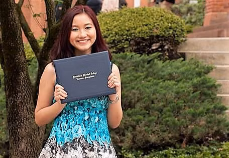 Phương Anh là sinh viên quốc tế duy nhất học ngành Văn học Anh tại trường ĐH