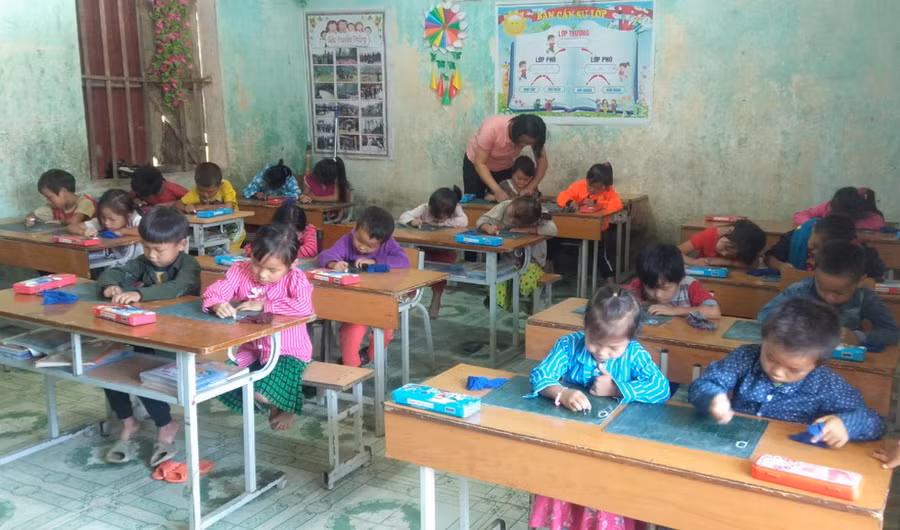 Cô Lý Thị Thu trong giờ lên lớp.