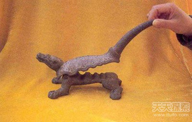 Rùng mình mục sở thị dụng cụ tra tấn dâm phụ của Trung Hoa cổ đại ảnh 3