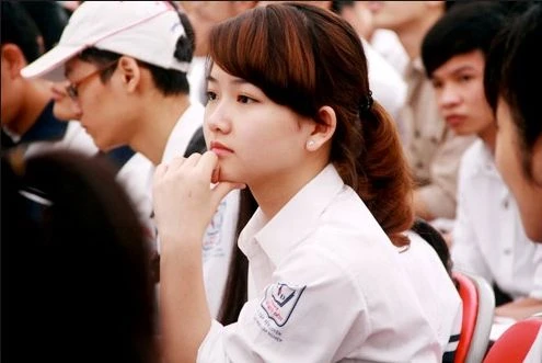 TP HCM hướng dẫn tuyển sinh Chương trình tiếng Pháp song ngữ