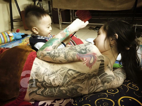 Bà mẹ “vạn người mê” vì vừa xinh đẹp vừa giỏi kiếm tiền Bà mẹ “vạn người mê” vì vừa xinh đẹp vừa giỏi kiếm tiền