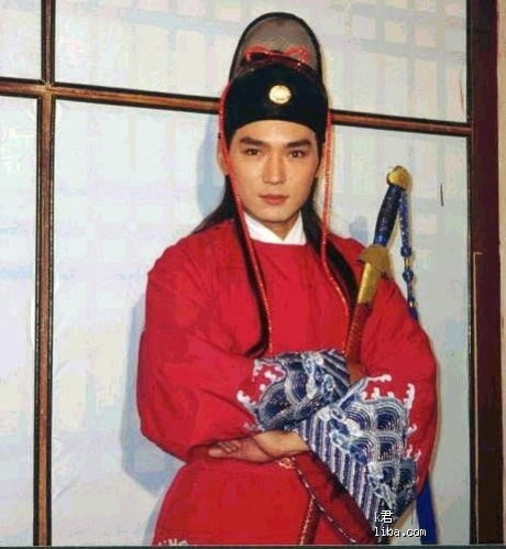 Phận đời người viên mãn, kẻ cô độc của 4 mỹ nam thủ vai Triển Chiêu - Ảnh 9 Phan doi nguoi vien man, ke co doc cua 4 my nam thu vai Trien Chieu - Anh 9