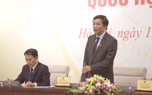 Tổng thư ký – Chủ nhiệm Văn phòng Quốc hội Nguyễn Hạnh Phúc chủ trì cuộc họp báo.
